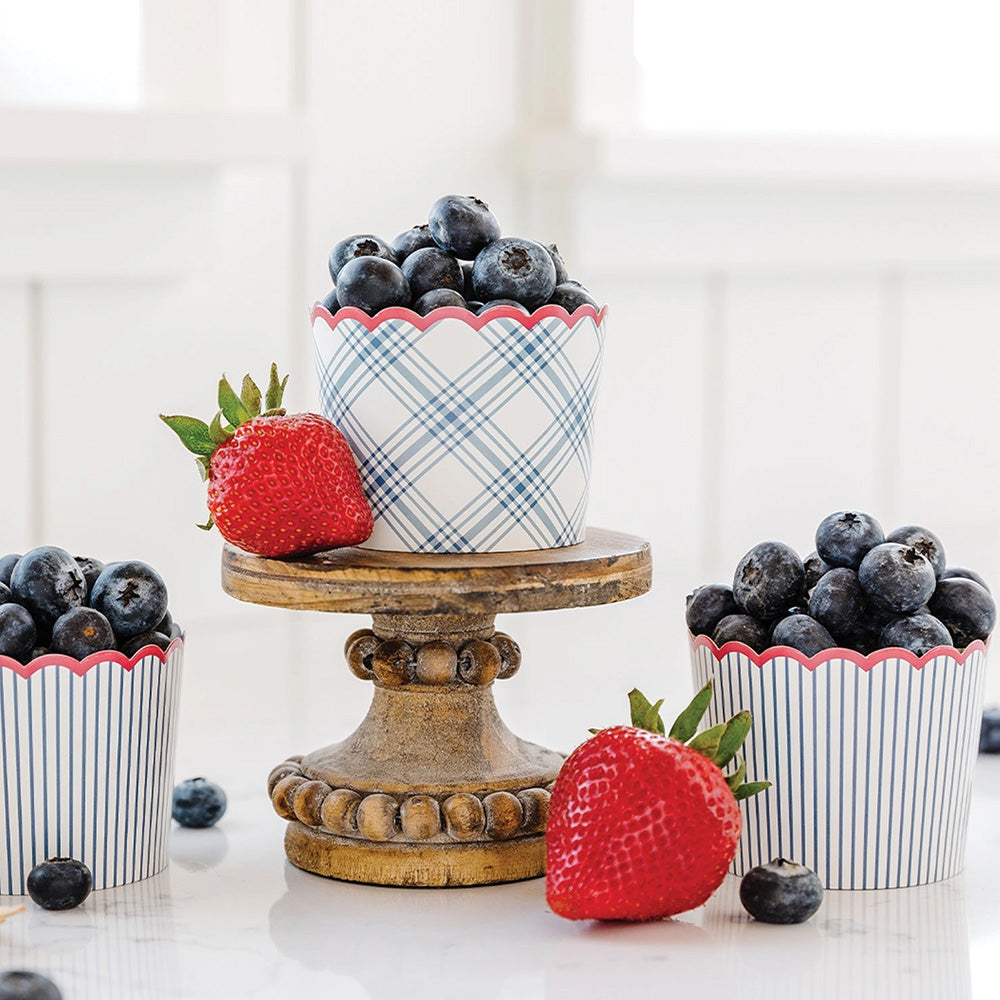 What is a summer time gathering without delicious treats? With classic red, white, and blue plaid and stripe patterns these baking cups are the perfect party staple for Fourth of July gatherings. From cupcakes and candies to pre-made single servings of picnic fair and scoops of ice cream this cups have got you covered with a dash of patriotic flair!