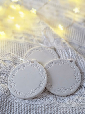 Embossed Mistletoe Wreath Ornament, Set of Three