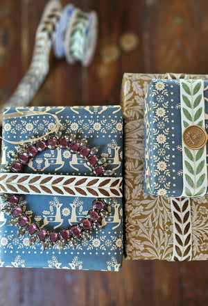 Embroidered Laurel Leaf Ribbon