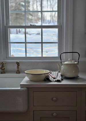 Enamel Kettle in Ivory with Black Handle with Enamel Bowl