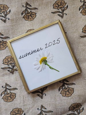 Elevate your event with our Gold and Glass Easel Picture Frame Place Card Holder Set. Featuring a refined vintage-inspired design accented in gold, these floating picture frames offer a unique way to create place card settings or table numbers that will delight guests and spark conversation. &nbsp;Perfect for weddings, parties, or any gathering, their elegant gold finish and clear glass let your creativity shine—endless possibilities await to make your event memorable! includes three empty 3 x 3 frames 