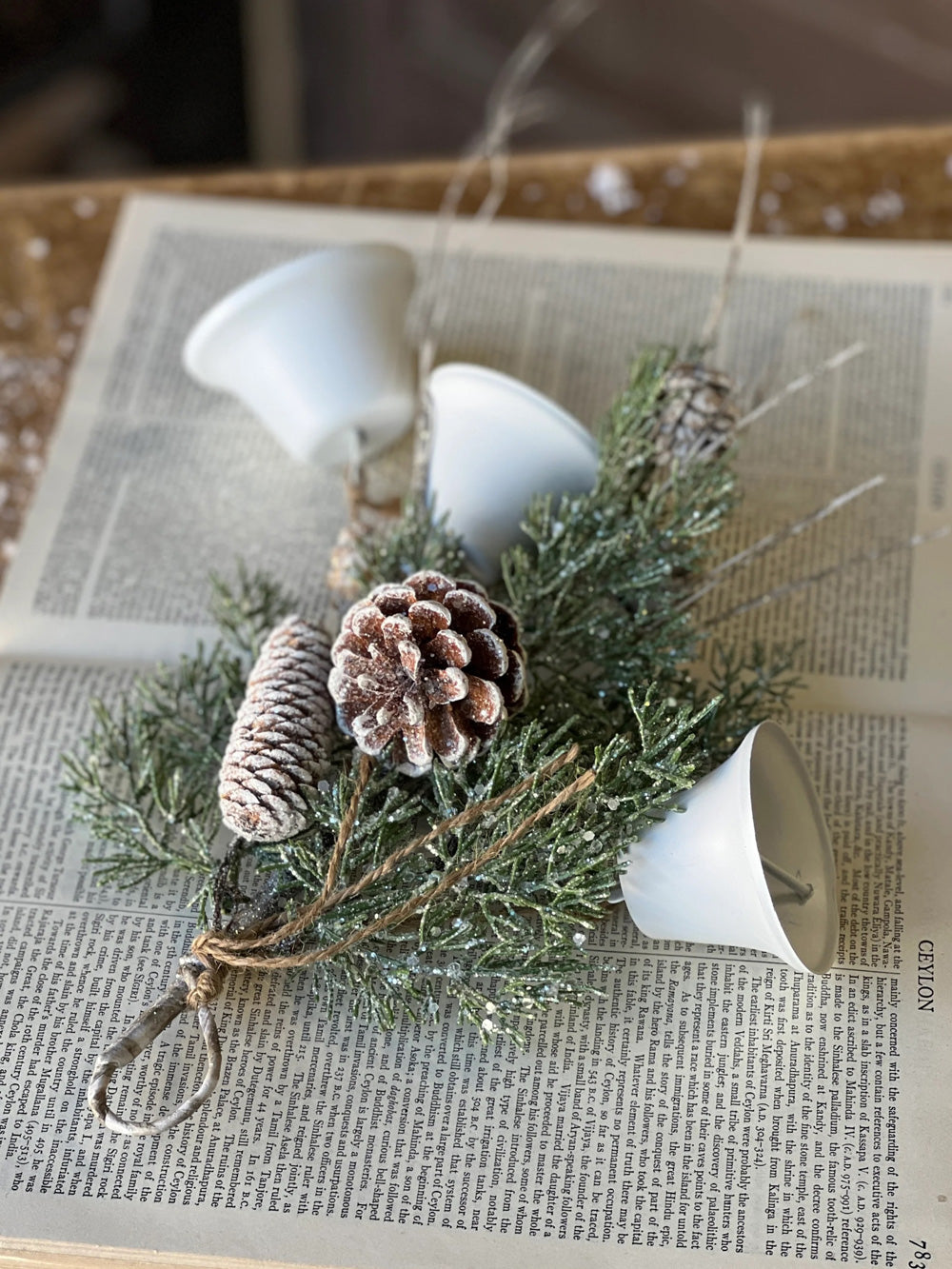 Rustic Lodge Charm: Pine Cone Paper Towel Holder
