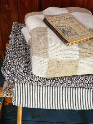 Welsh Inspired Throw Blanket, Navy