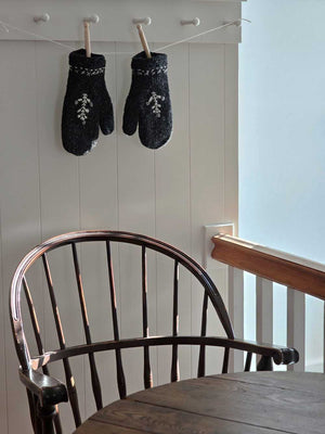 Knit and Embroidery Mittens