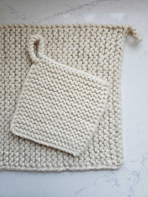 Knitted Wool Pot Holder