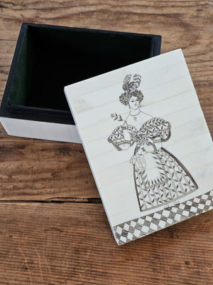 Lady in Waiting Scrimshaw Keepsake Box