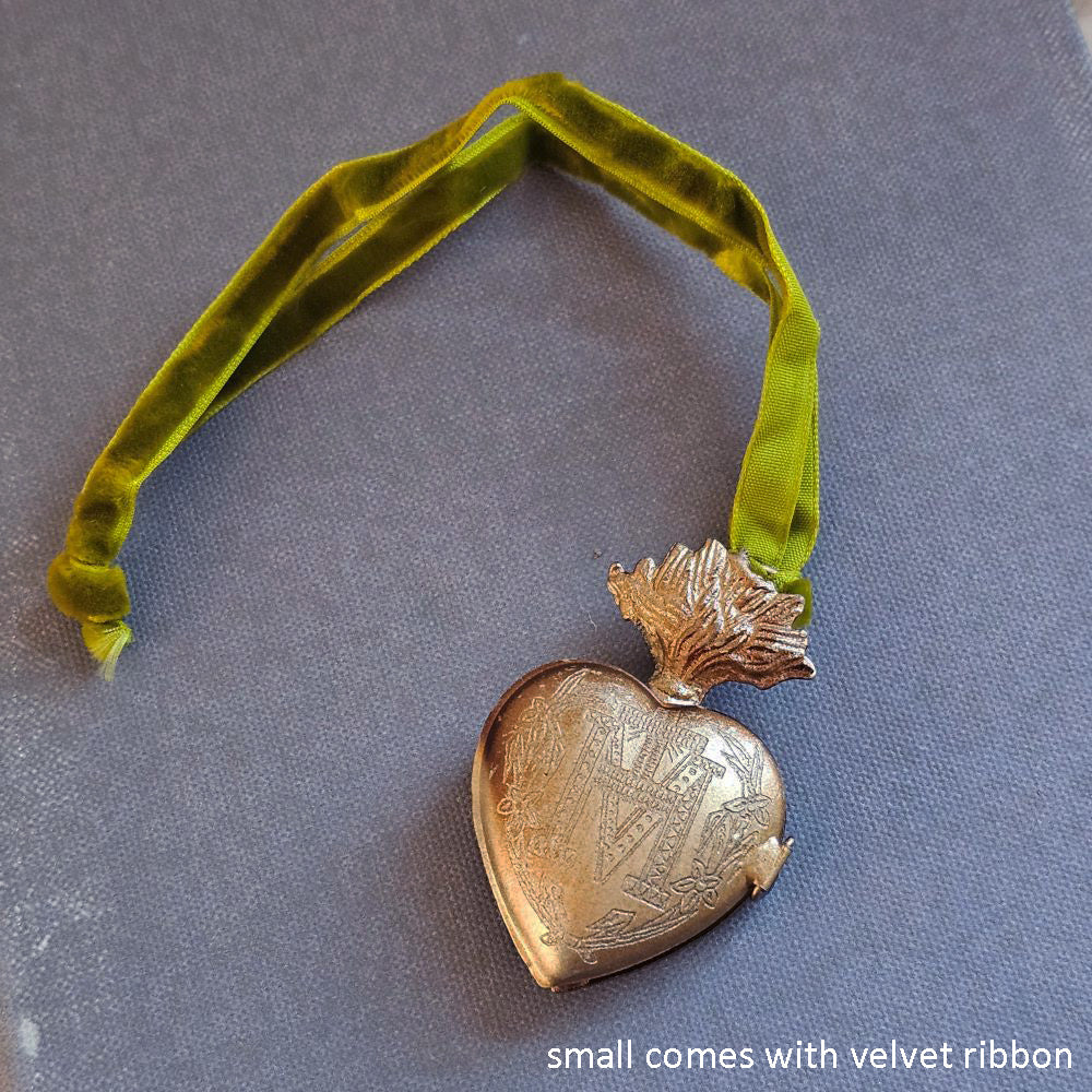 Sacred Heart Locket Boxes - Farmhouse Wares