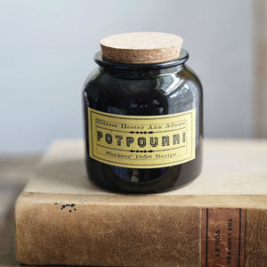 This old-timey, spicy blend of rose buds, lavender, cinnamon will fill your home with a sense of warmth and soothing calm. In 1858, Eldress Hester Ann Adams created this Shakers' Recipe Potpourri