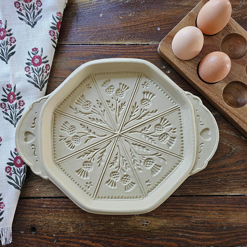 Stoneware Shortbread Pan - Farmhouse Wares