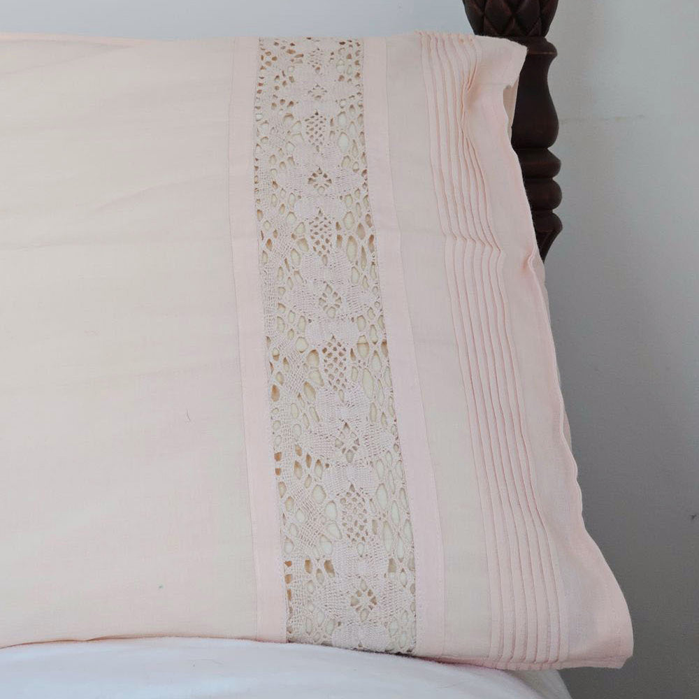Vintage Style Crochet Lace and Pleated Edge Pillowcase Set Peach