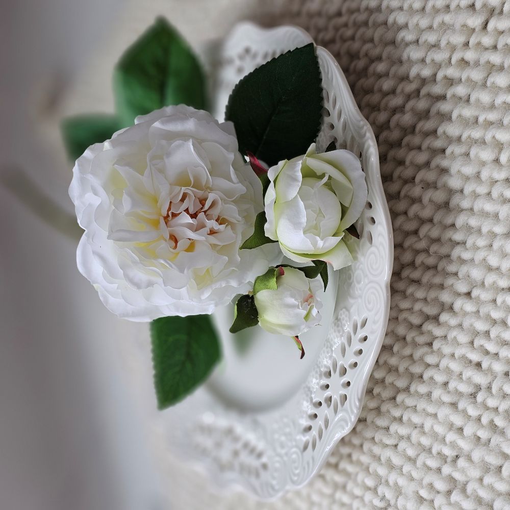 White Rose Long Stem Spray