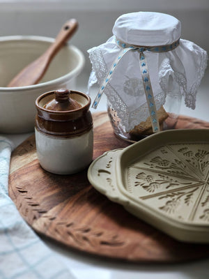 White Lace Thistle Handkerchief with Thistle Shortbread Pan
