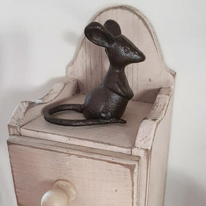 Our Cast Iron Mouse is a farmhouse must-have. This sweet little guy will be right at home in many settings. Weave a napkin through his tail to make an adorable farm table place setting.